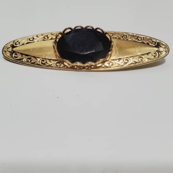 4/$20 Vintage Golden Brooch With Black Onyx Stone 🌴 - Picture 2 of 5